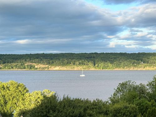 17 Riverview, Port Ewen, NY, 12466-5101 | Card Image