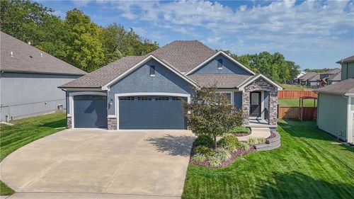 14445 S Saint Andrews Ave, Olathe, KS, 66061-6821 | Card Image
