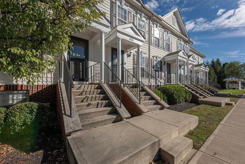 52-6232 Joes Hopper Rd, Columbus, OH, 43230-6455 | Card Image