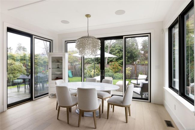 609 Oliver St, House other with 4 bedrooms, 4 bathrooms and 6 parking in Oak Bay BC | Image 11