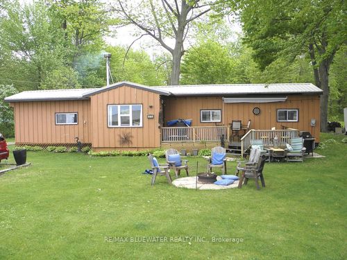9774 Lake Rd, Kettle And Stony Point Fn, ON, N0N1J1 | Card Image