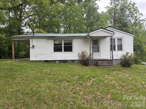 162 Phillips Ln, Spruce Pine, NC, 28777-2622 | Card Image