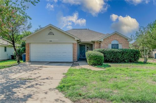 1000 Honeysuckle Dr, Leander, TX, 78641-8734 | Card Image