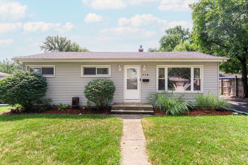 719 W Ridge Rd, Villa Park, IL, 60181-1348 | Card Image