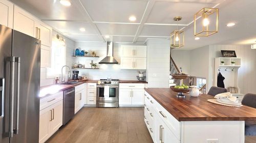 2815 Cooper Ct, Woodridge, IL, 60517-1948 | Card Image