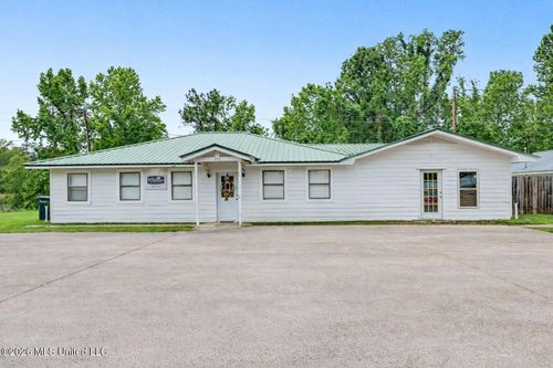 190 River St, Leakesville, MS, 39451-6516 | Card Image
