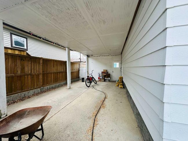 5618 52 St, House other with 4 bedrooms, 2 bathrooms and 1 parking in Taber AB | Image 34
