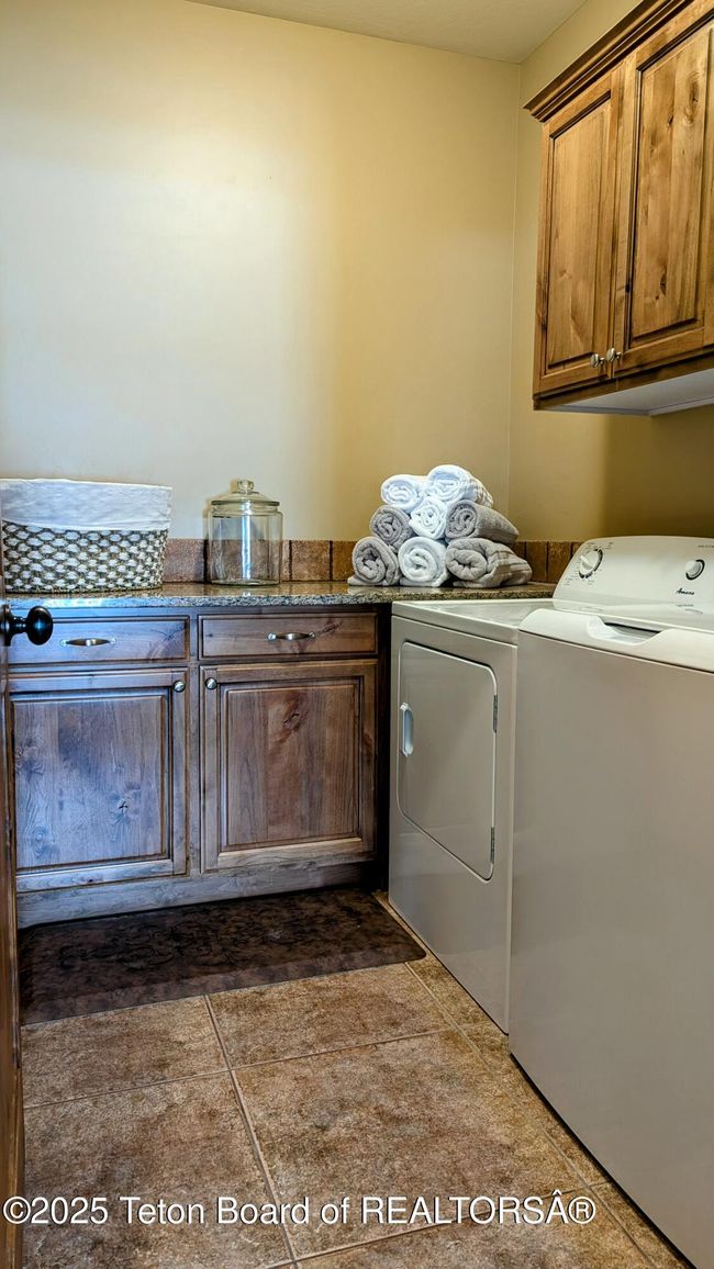 UNIT-19 - 715 Moraine Ct, Condo with 3 bedrooms, 2 bathrooms and null parking in Driggs ID | Image 57