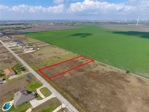 4317 Kestrel Ln, Portland, TX, 78374-3323 | Card Image