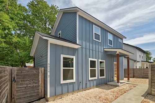 2-6014 Fairway St, Austin, TX, 78741-3446 | Card Image