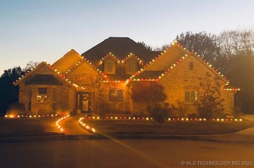 409 Wisteria Way, Ada, OK, 74820-8458 | Card Image