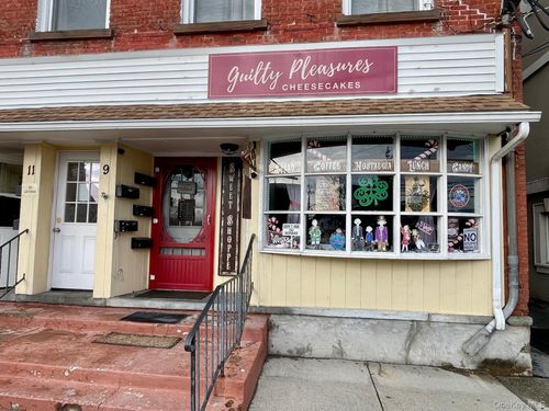 apt-2-11 Goshen Ave, Washingtonville, NY, 10992-1154 | Card Image