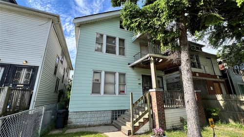 371 Puritan St, Highland Park, MI, 48203-2624 | Card Image