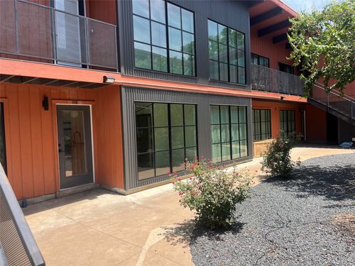 106-400 E 30th St, Austin, TX, 78705-3835 | Card Image
