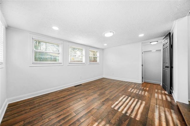 1092 Donnelly Ave Sw, House other with 3 bedrooms, 3 bathrooms and null parking in Atlanta GA | Image 25