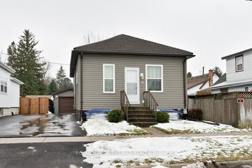 21 Mariam Street, St Thomas, ON, N5P1W9 | Card Image