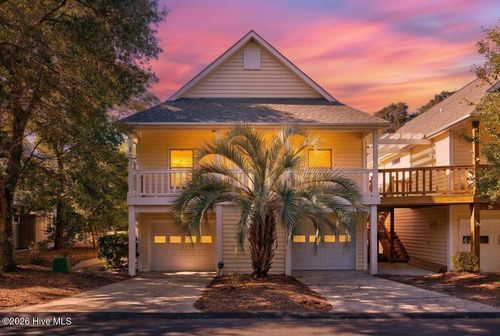 99 Oceangreens Ln, Caswell Beach, NC, 28465-8461 | Card Image