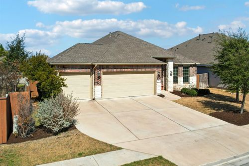 333 Founders Rdg, Dripping Springs, TX, 78620-2019 | Card Image