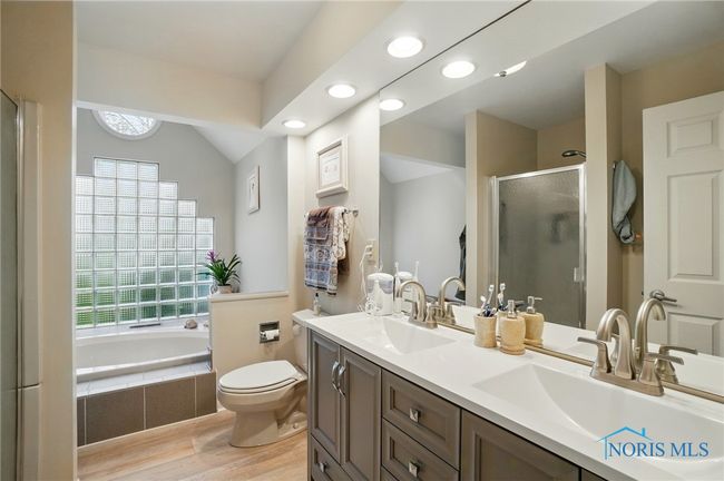2257 N Carriage Ln, House other with 4 bedrooms, 4 bathrooms and 2 parking in Port Clinton OH | Image 24
