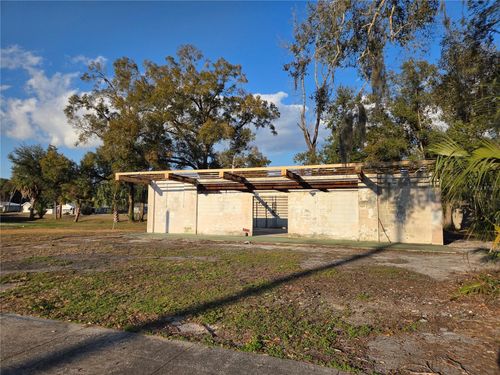 715 Young Blvd, CHIEFLAND, FL, 32626-1312 | Card Image