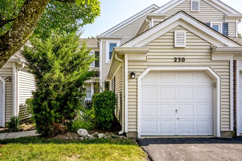 230 University Ln, Elk Grove Village, IL, 60007-2790 | Card Image