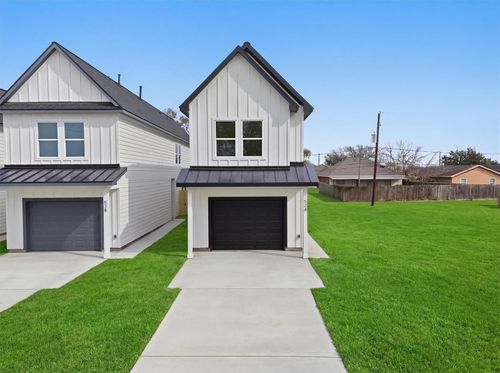 524 N 4th St, La Porte, TX, 77571-3308 | Card Image