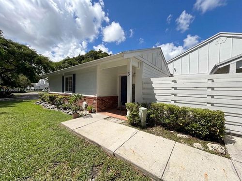 3-9-13790 Sw 147th Cir Lane, Miami, FL, 33186 | Card Image