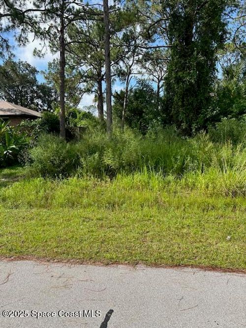854 Thuringer St Nw, PALM BAY, FL, 32907-7857 | Card Image