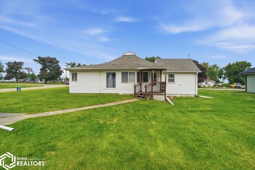 208 Orange Dr, New Providence, IA, 50206-7701 | Card Image