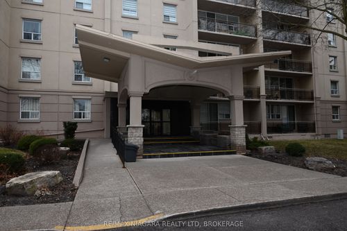 307-6400 Huggins St, Niagara Falls, ON, L2J3G5 | Card Image