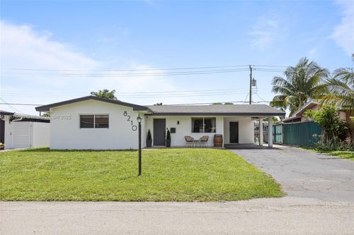 8210 Nw 11th St, Pembroke Pines, FL, 33024-4908 | Card Image