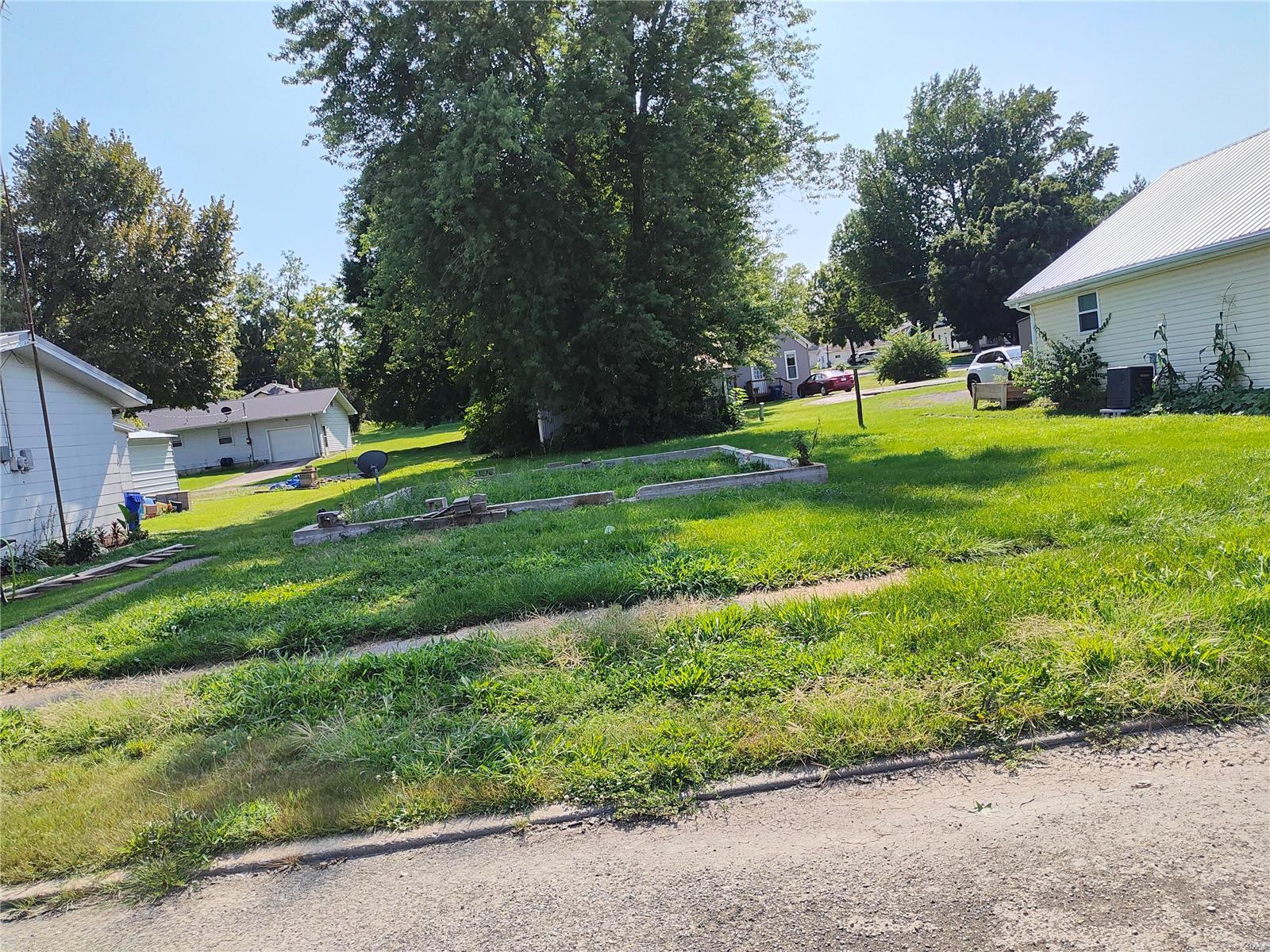 3rd St, Elsberry, MO 63343