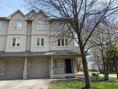 2430 2nd St, Burlington, ON, L7R3K1 | Card Image