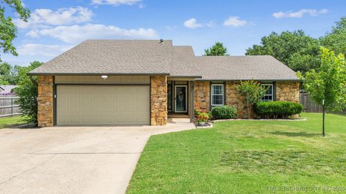 11017 98th St, Owasso, OK, 74055-4330 | Card Image