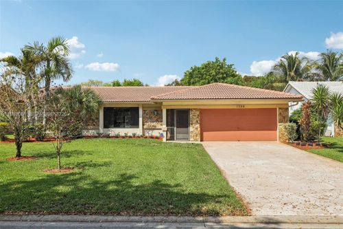 1326 Nw 111th Ave, Coral Springs, FL, 33071-6446 | Card Image