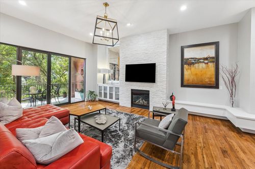 unit-c-1901 W 14th 1/2 St, Houston, TX, 77008-3560 | Card Image