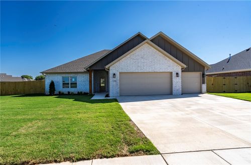 170 N Banner Ave, Farmington, AR, 72730-3195 | Card Image