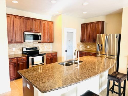 13321 Indian Oak Bnd, Manor, TX, 78653-5137 | Card Image