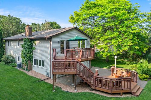 674 Mound Ave, Shoreview, MN, 55126-6012 | Card Image