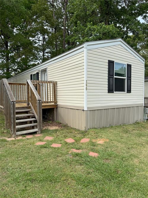 390 Hidden Oaks Dr, Pointblank, TX, 77364-4459 | Card Image