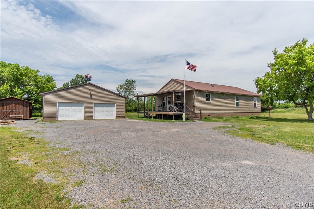 Middle Rd, Dexter, NY 13634