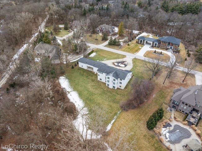 924 Knob Creek Dr, House other with 4 bedrooms, 4 bathrooms and null parking in Oakland Twp MI | Image 46