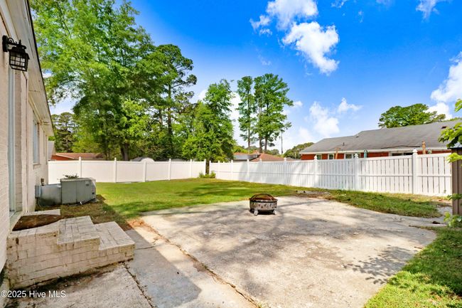 507 King Dr, House other with 3 bedrooms, 2 bathrooms and null parking in Goldsboro NC | Image 7