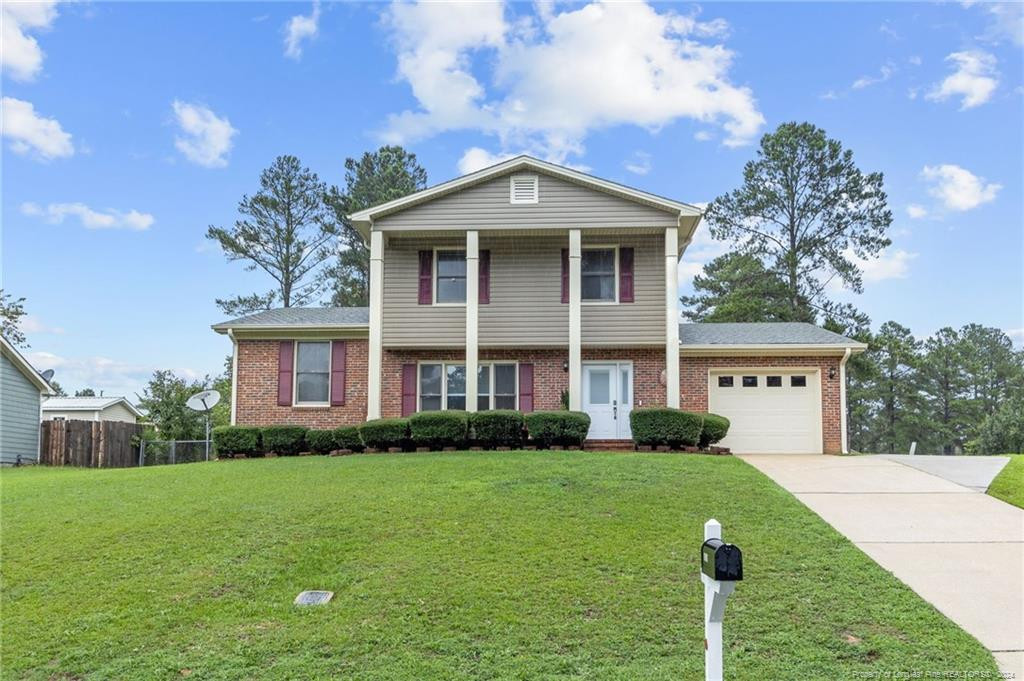 Christina St, Fayetteville, NC 28314