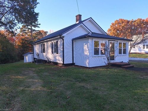 1414 Jonestown Rd, Winston-Salem, NC, 27103-6006 | Card Image