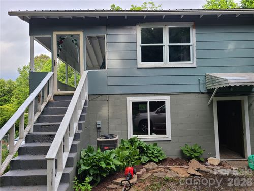 822 Azalea Ave, Black Mountain, NC, 28711-2908 | Card Image