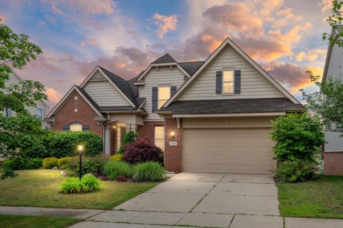 2385 Yasmin Dr, Commerce Twp, MI, 48382-5201 | Card Image