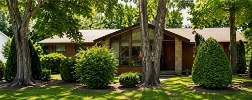 2 Wenscott Ln, North Providence, RI, 02904-3814 | Card Image