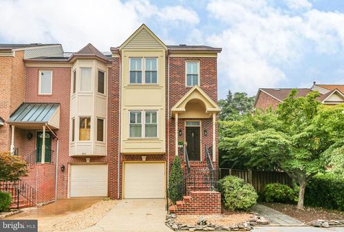 807 Shaw Ct, FREDERICKSBURG, VA, 22405-2666 | Card Image