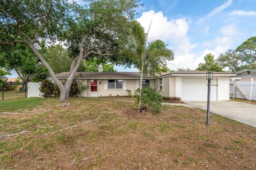 7464 Cass Cir, SARASOTA, FL, 34231-7034 | Card Image